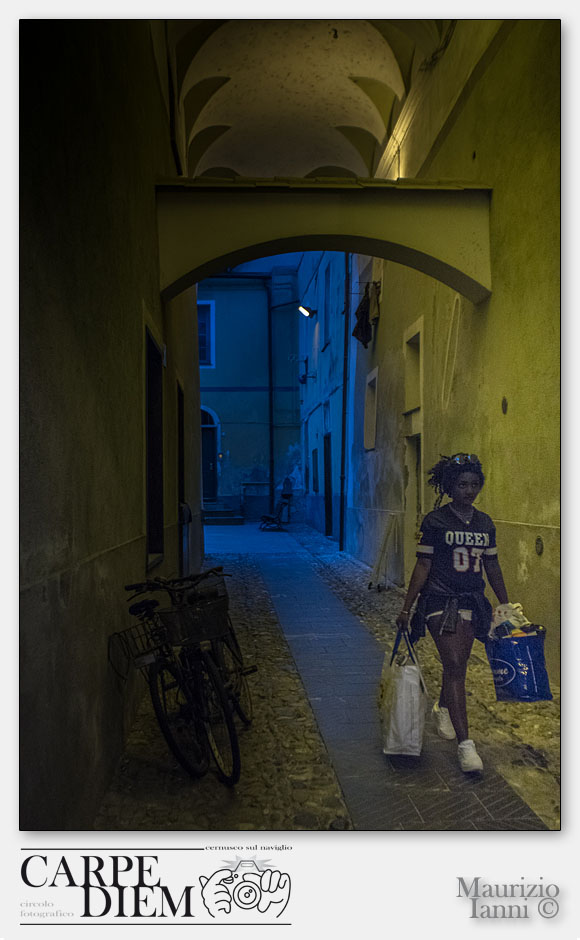 VICOLO DI NOTTE.jpg